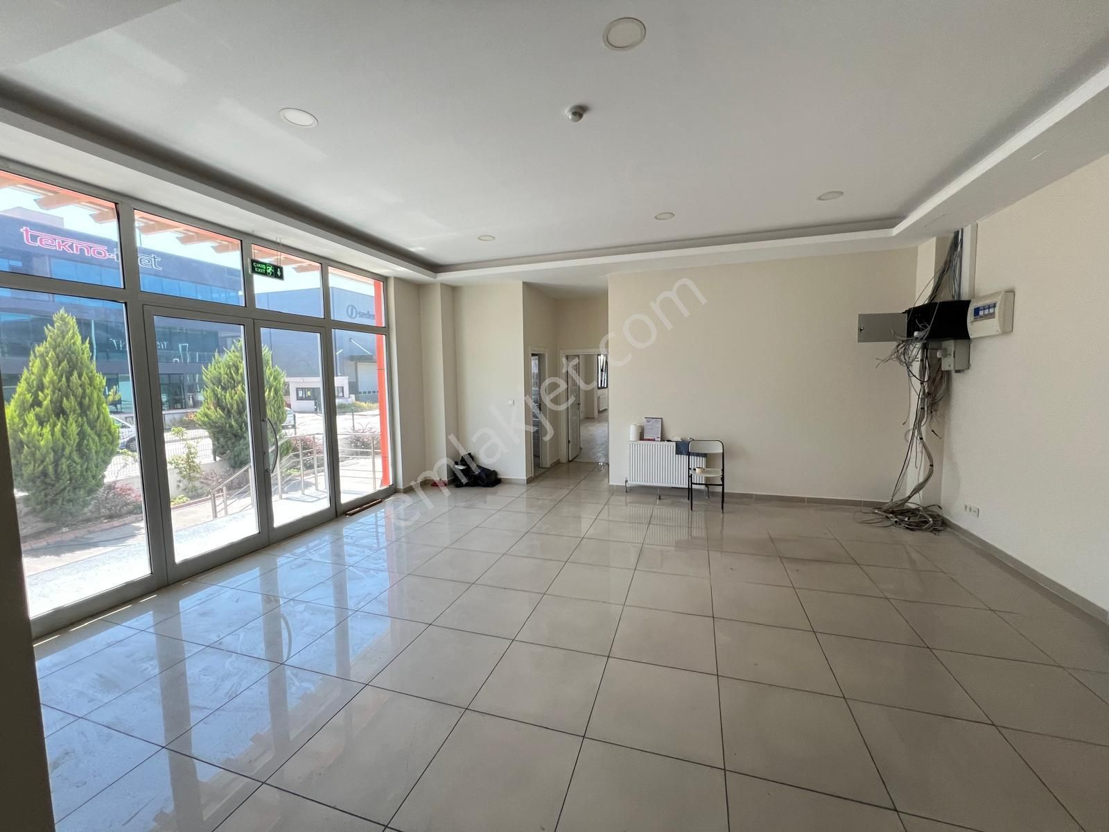 Dilovası İmes Osb'de 2892 M2+400 Kwa+radyan Isıtma Sistemli Kiralık Fabrika - Görsel 17