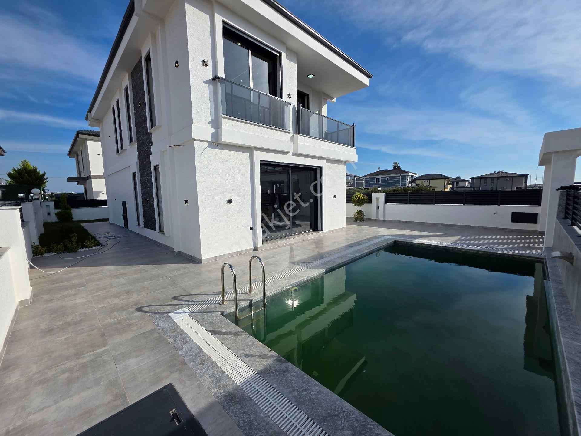 🏡 Aydın Didim Efeler Mahallesinde Satılık Tam Müstakil Villa