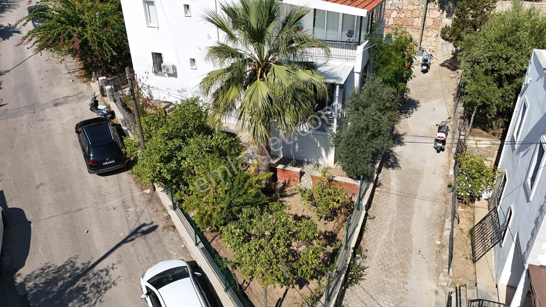 Eskiçeşmede Geniş Bahçeli Müstakil Girişli Flat Fuulyapılı Daire - Görsel 2