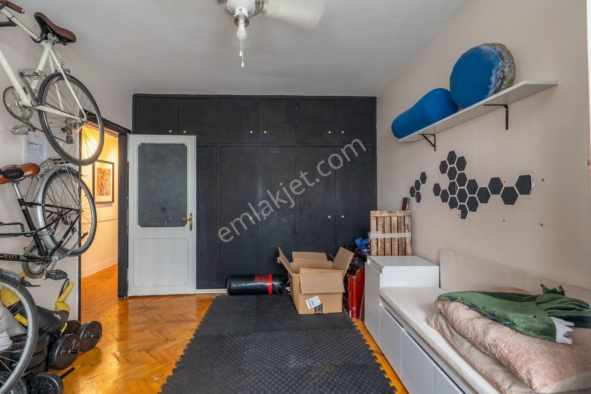 Bostanlı Sahilin 1 Paralel Sokağı Geniş Bakımlı Satılık 3+1 Daire - Görsel 24