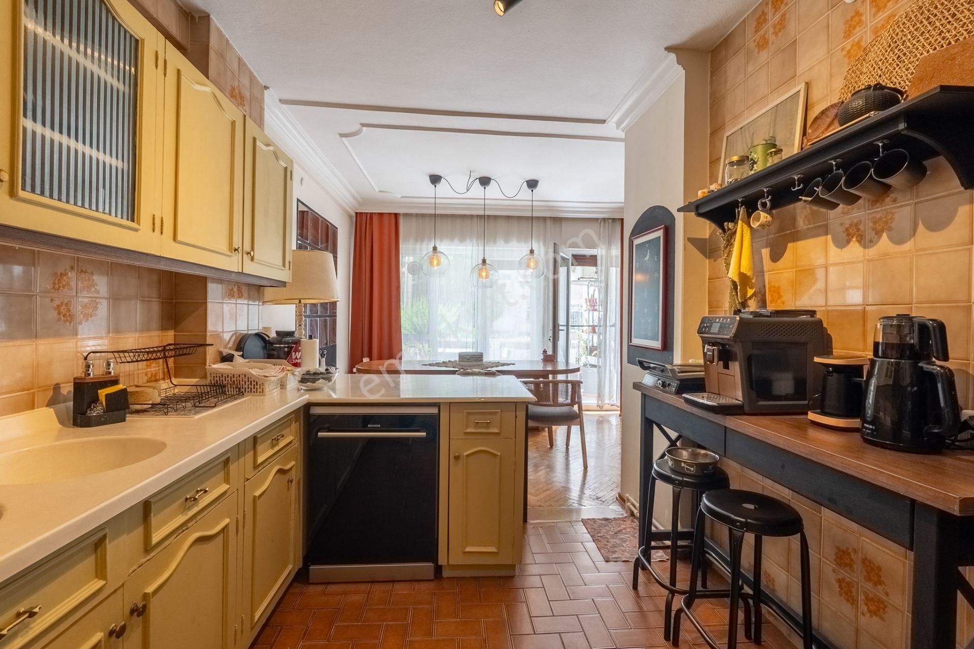 Bostanlı Sahilin 1 Paralel Sokağı Geniş Bakımlı Satılık 3+1 Daire - Görsel 9