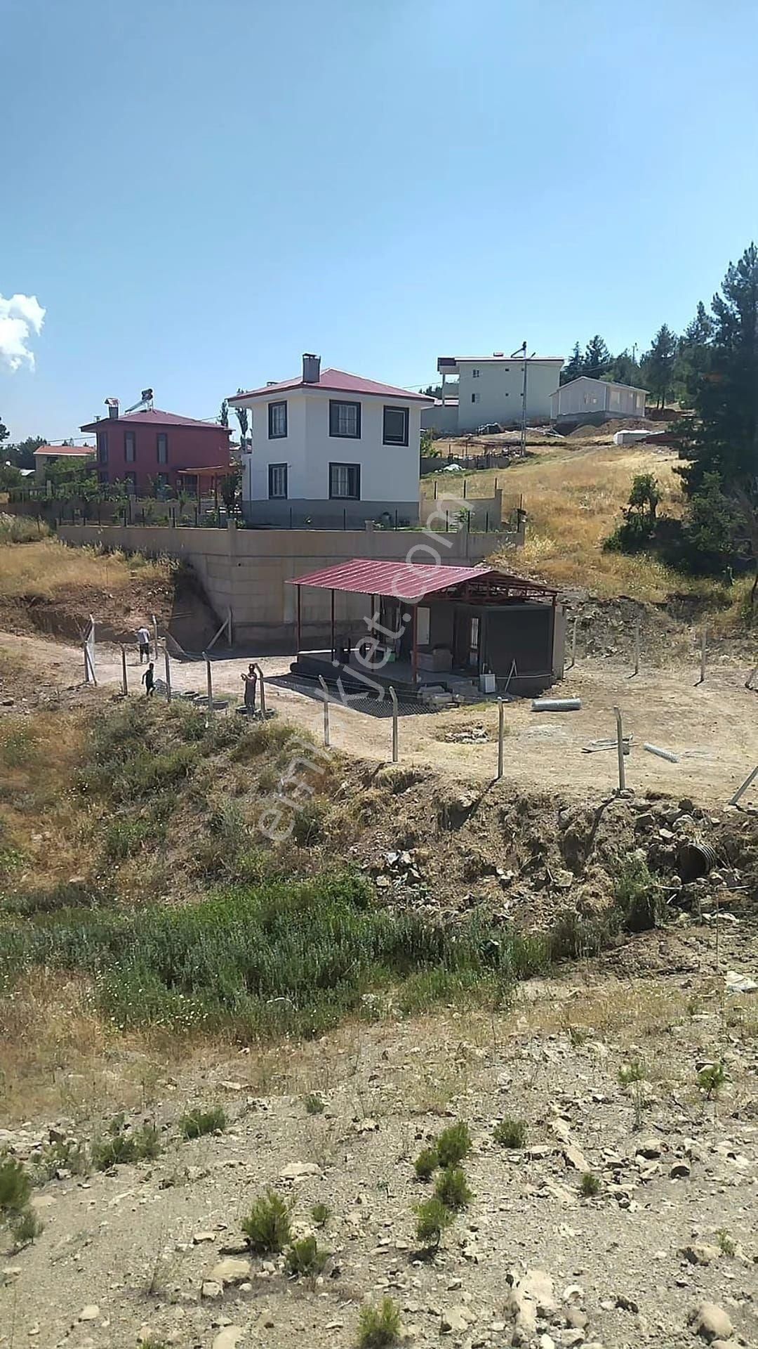 Pozantı Yenikonacık'ta 400 M2 Arsa İçerisinde - Görsel 4