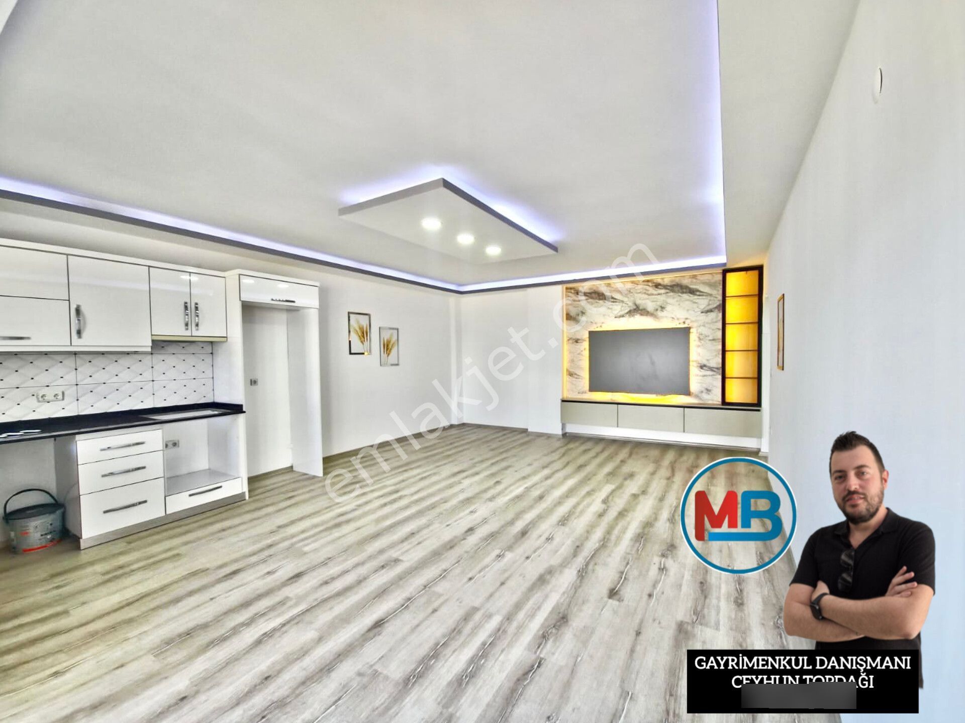Didimde Satılık 3+1 Havuzlu Sitede Güvenlikli Orta Kat Asansörlü Daire - Görsel 7