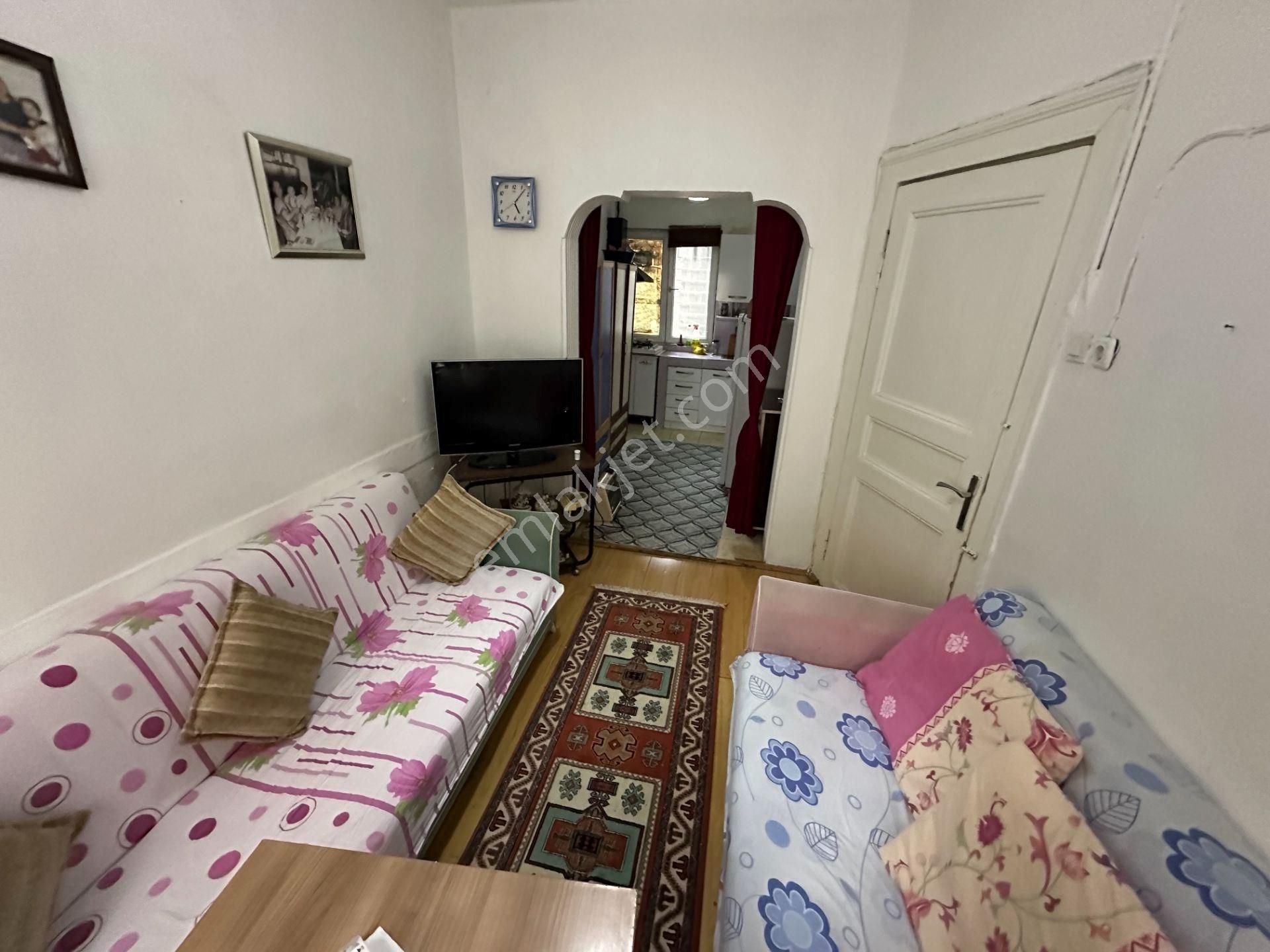 Satılık 4 Katlı Bina - Beyoğlu Tarlabaşı Bölgesinde - Görsel 4