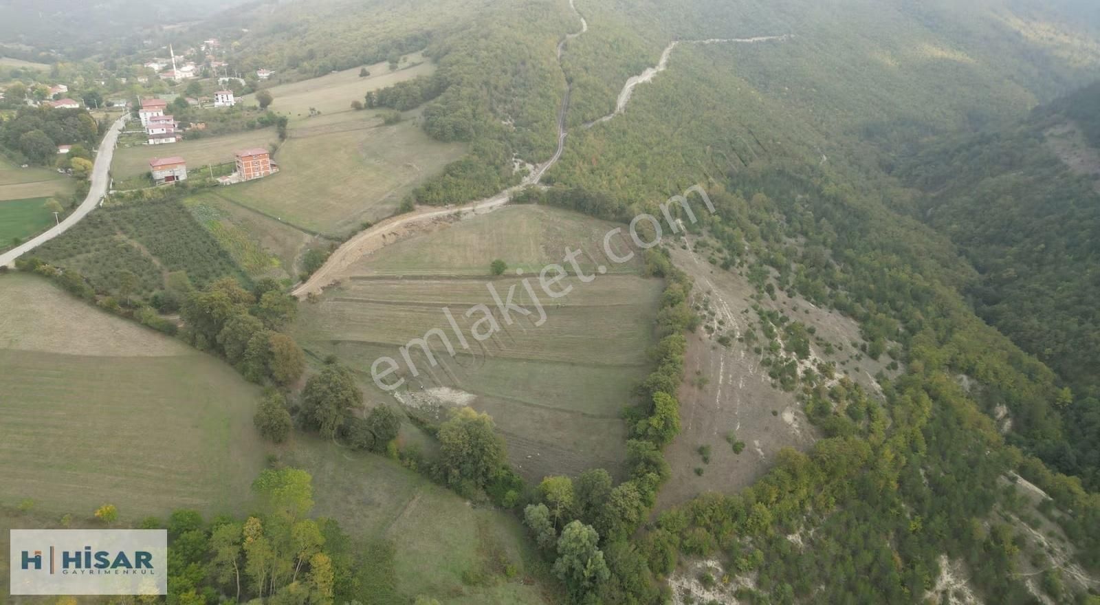 Hisardan-ev Yapımna Uygun-kadastro Yolu-asfalt Yol-çevrili Tarla - Görsel 24