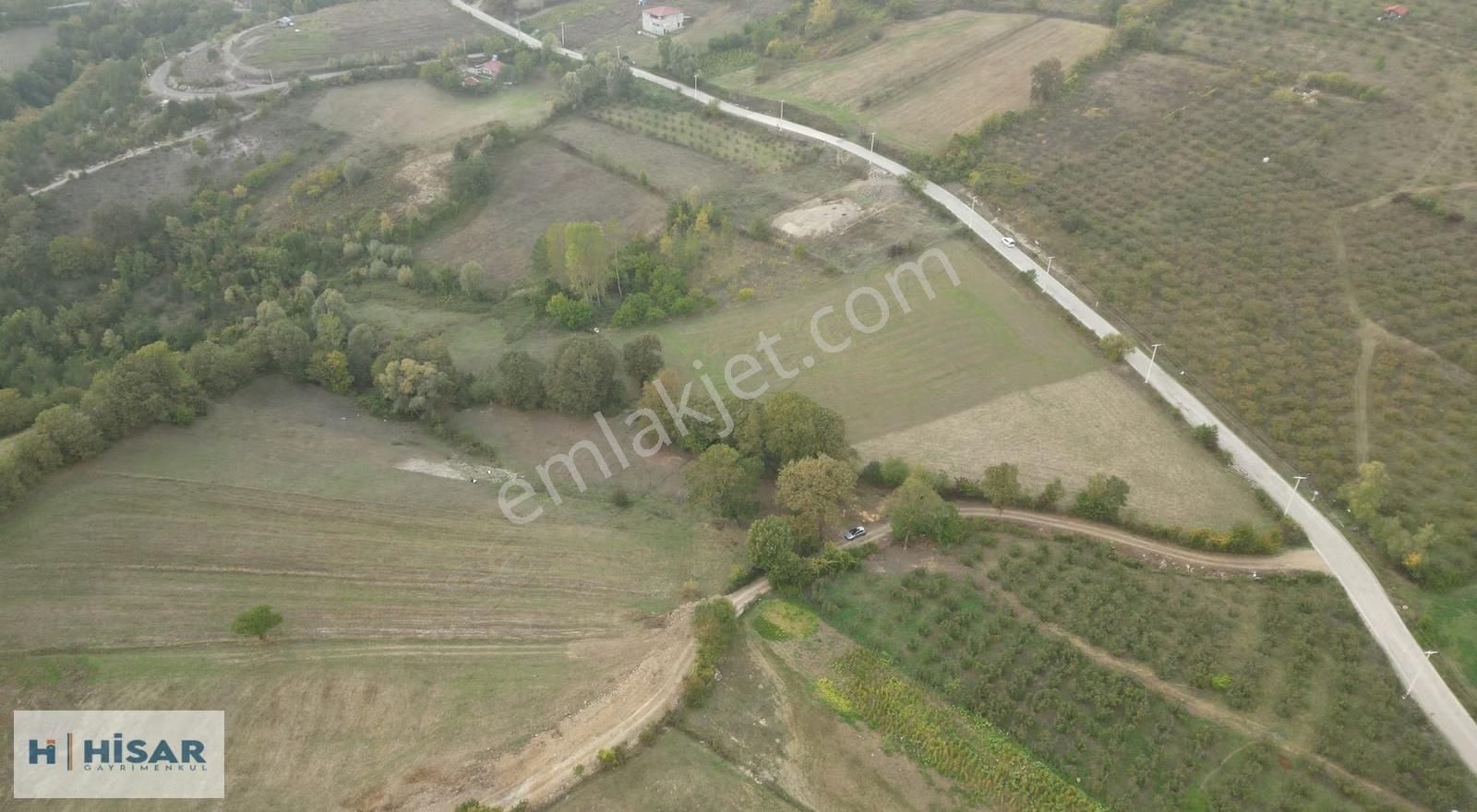 Hisardan-ev Yapımna Uygun-kadastro Yolu-asfalt Yol-çevrili Tarla - Görsel 7