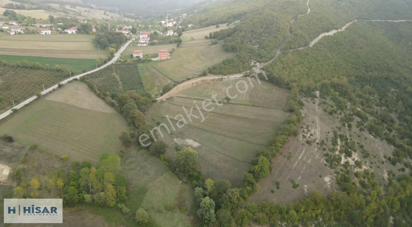 Hisardan-ev Yapımna Uygun-kadastro Yolu-asfalt Yol-çevrili Tarla - Görsel 26