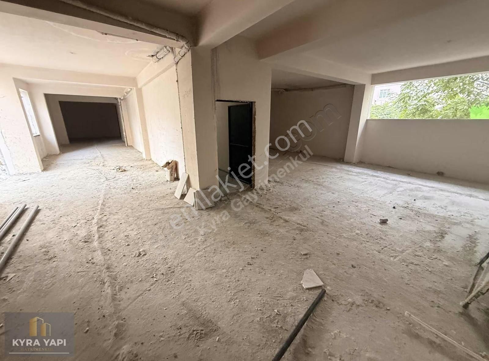 Hadımköy Mah Tır Girişli 3000m2 3 Tapu 4 Adet Dükkan Mağaza - Görsel 23