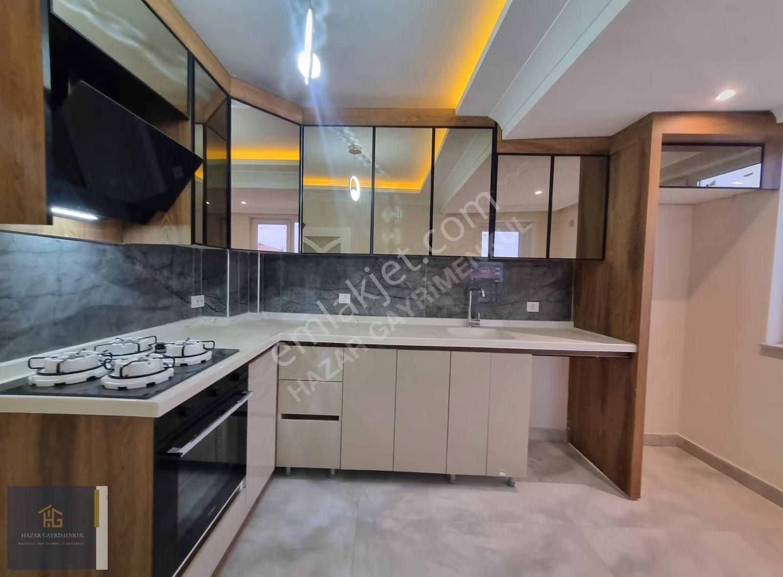 Hazardan--çok Acil--okullar Bölgesinde Ön Cephe Arakat 2+1 - Görsel 12