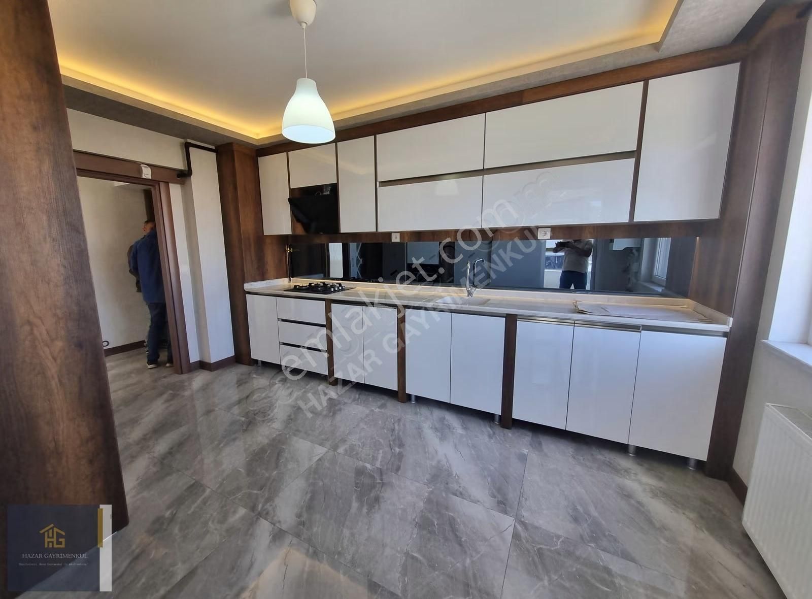 Hazardan-fırsat-okul Dibinde Kombi Petek Cam Balkon Ön Cephe 3+1 - Görsel 28