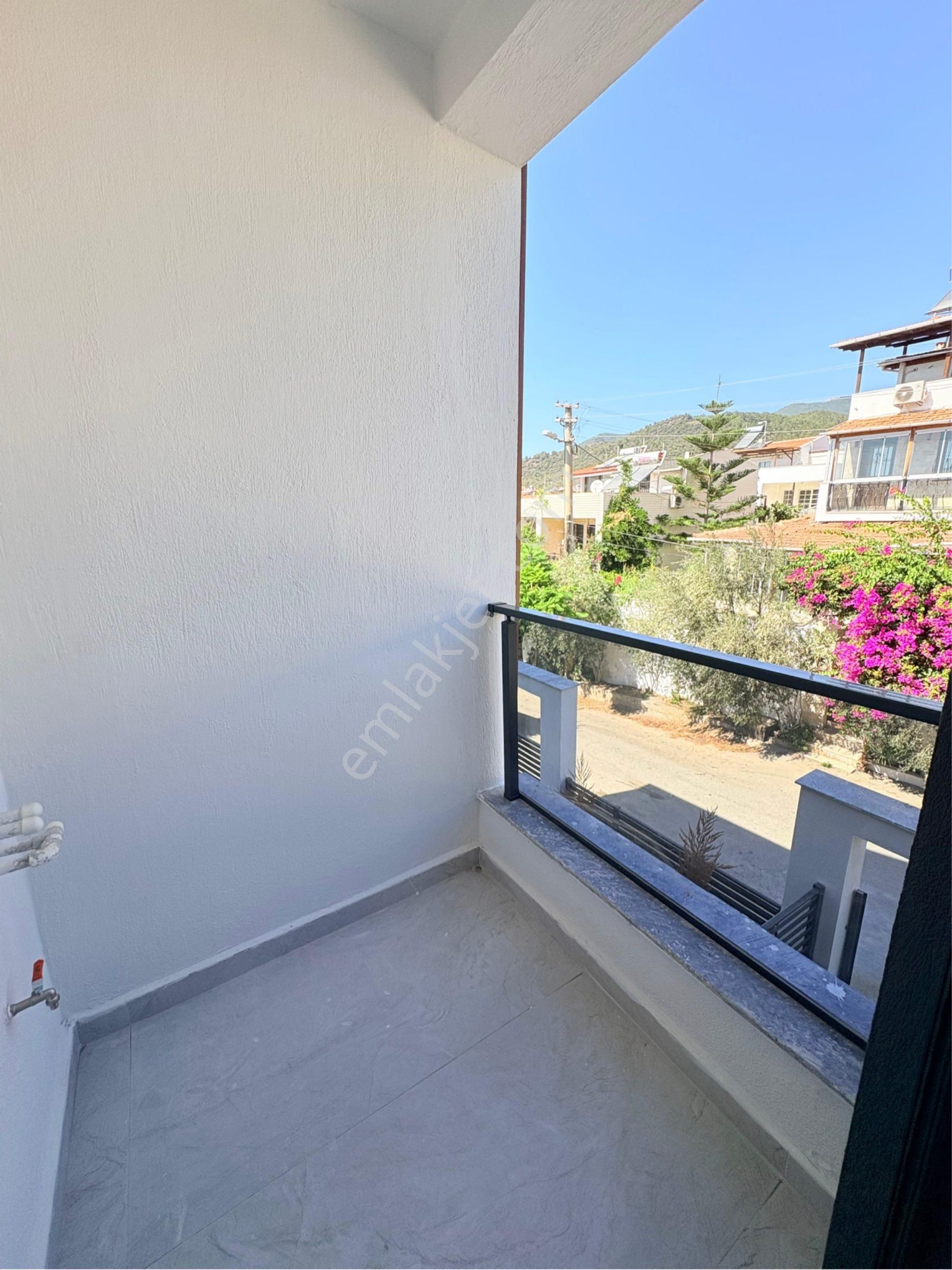 Özderede Ful Deniz Manzaralıve Otoparklı 3+1 Villa - Görsel 21