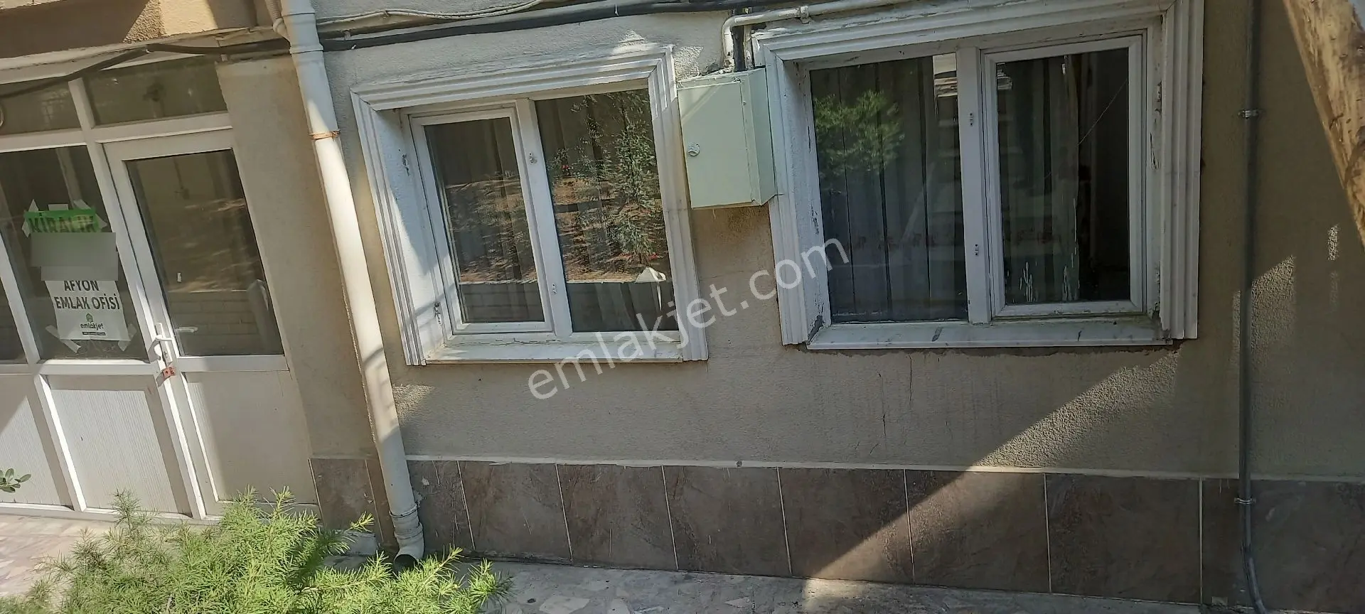 Afyon Emlak Ofisinden Kiralık 1+1 Eşyalı Daire