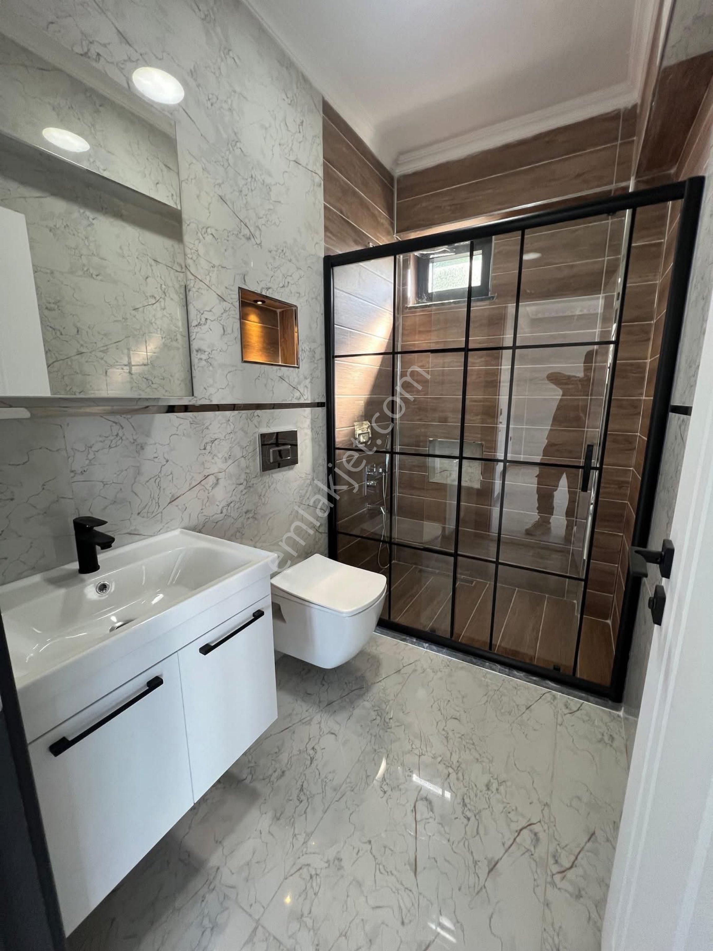 Karasu Aziziye Mah 313 M2 Arsa İçerisinde Tamamen Müstakil, Deniz Ve Göl Manzaralı 4+1 Satılık Villa - Görsel 21