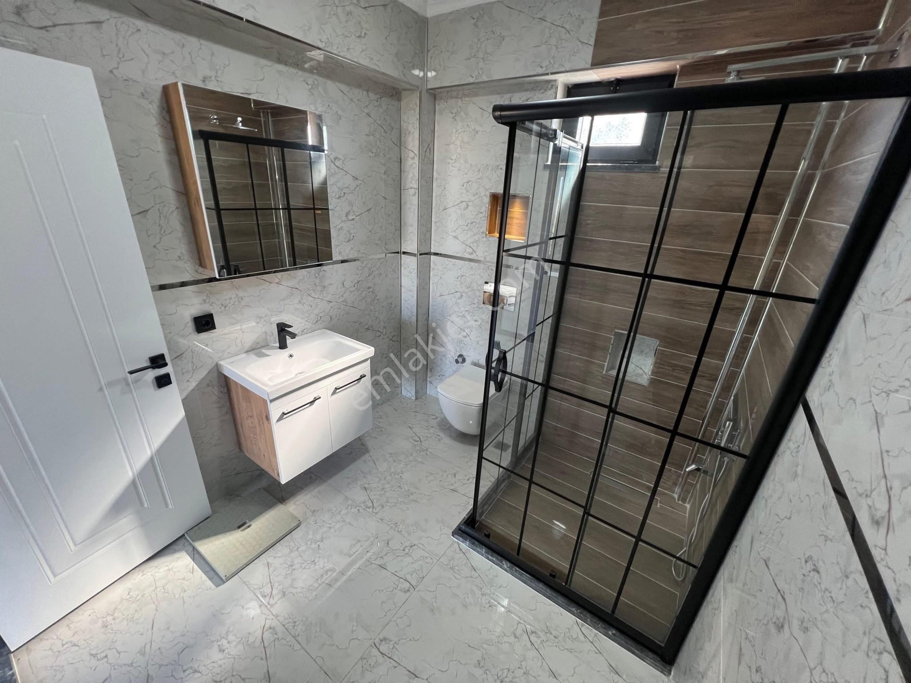 Karasu Aziziye Mah 313 M2 Arsa İçerisinde Tamamen Müstakil, Deniz Ve Göl Manzaralı 4+1 Satılık Villa - Görsel 24