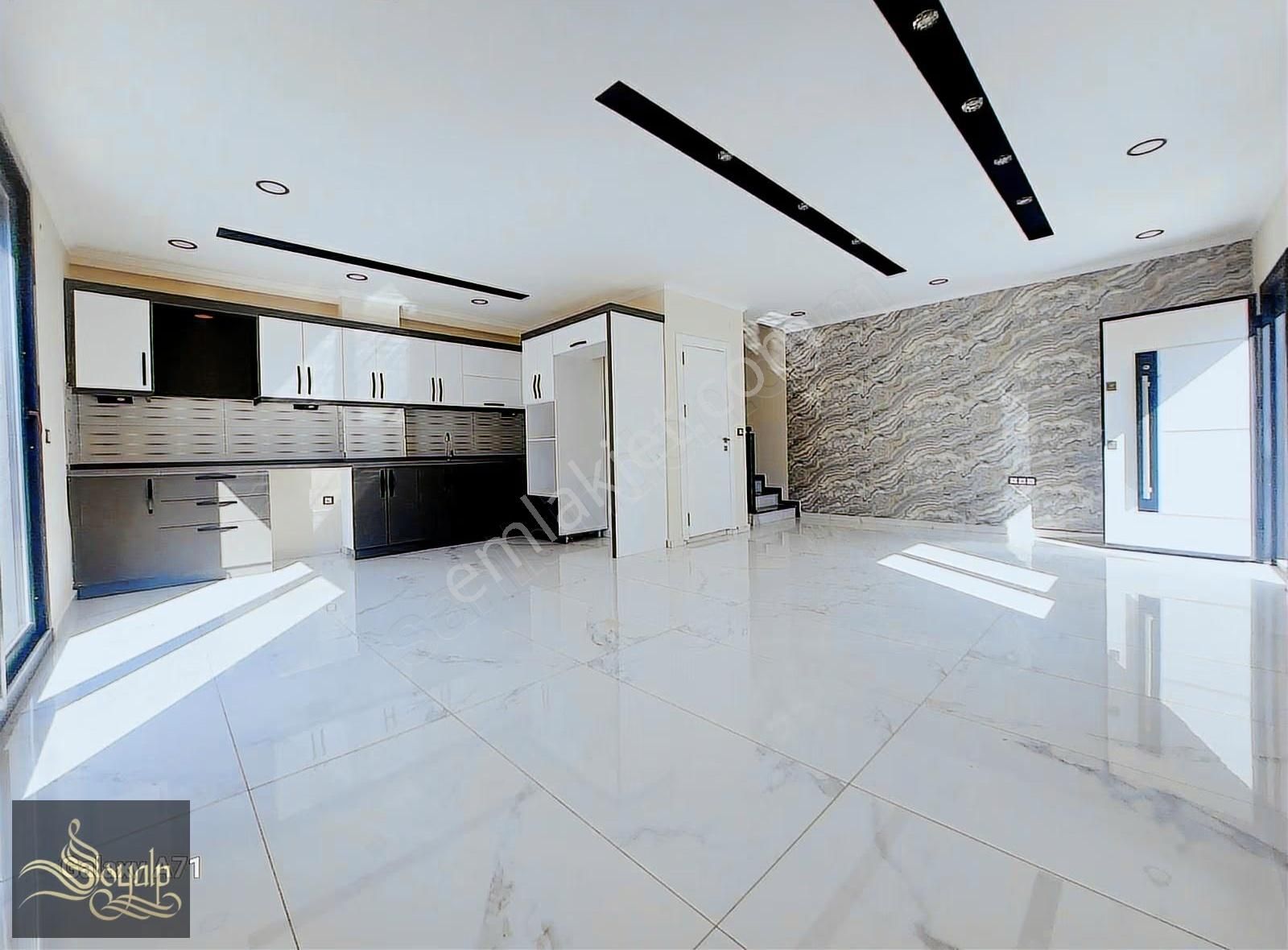 Didim'in Seyri Bu Villadan Yapılır 3+1 Deniz Manzaralı Satılık - Görsel 2