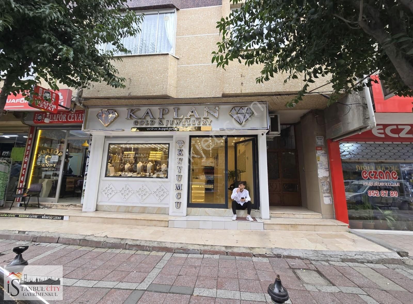 Esenyurtta Caddeüzeri Satılık 2 Katlı 250m2 Dükkan - Görsel 10