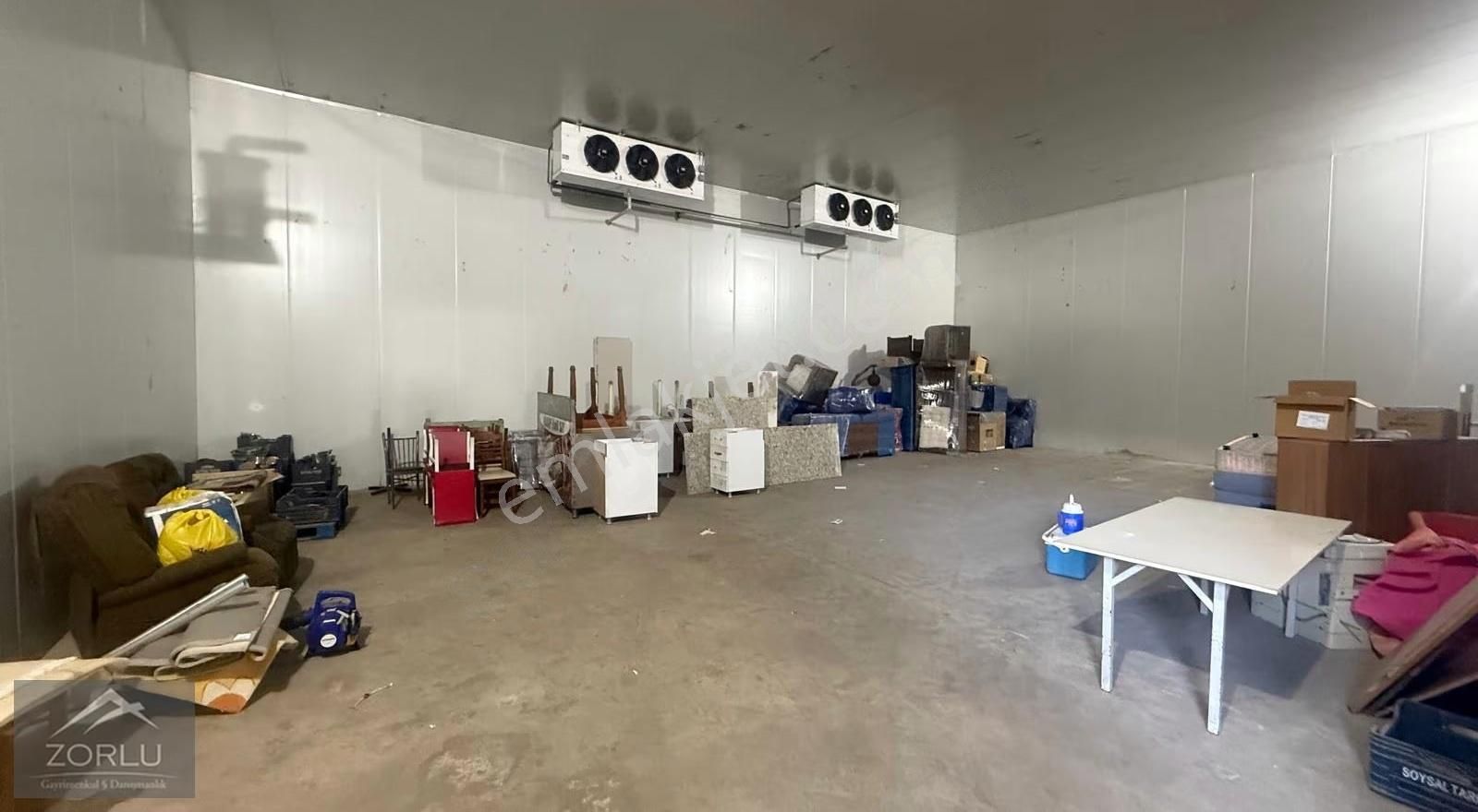 Zorlu Gayrimenkul'den Tarsus'ta 2000m2 Kiralık Aylık Depo - Görsel 2