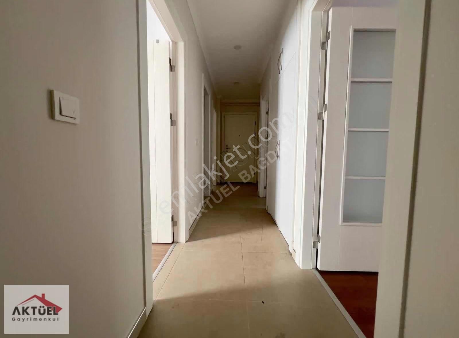 Suadiye'de Marmaraya Yakın 140 M2 Yeni Binada Balkonlu Lüx 3+1 - Görsel 9