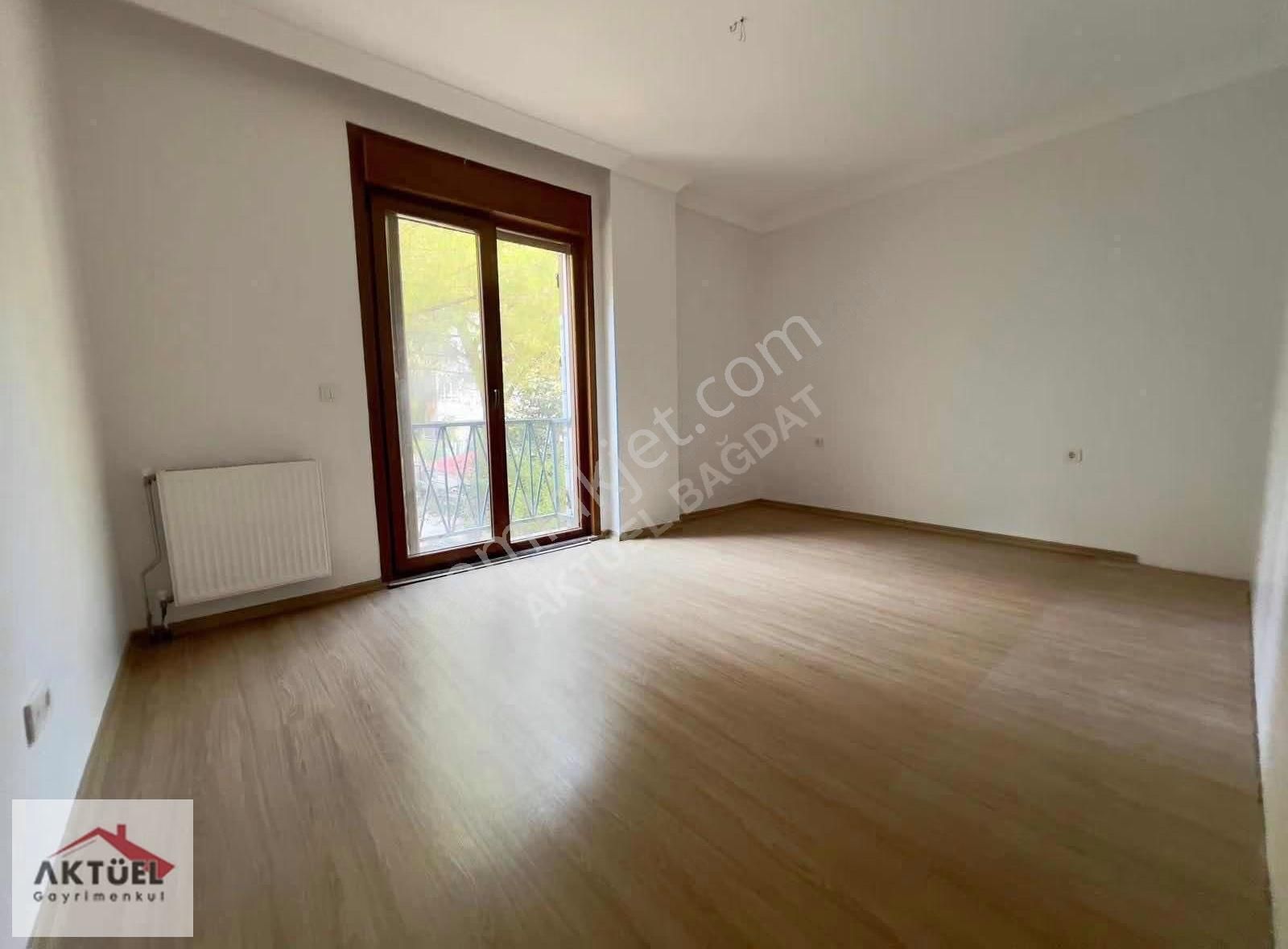 Suadiye'de Marmaraya Yakın 140 M2 Yeni Binada Balkonlu Lüx 3+1 - Görsel 11