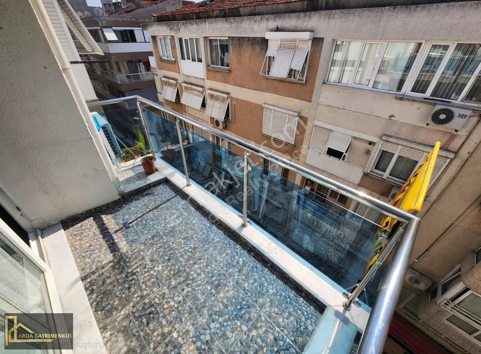 K.yaka Çocuk Yuvası Ve Çarşı Yakını Çift Cephe 2+1 105 M2 - Görsel 25