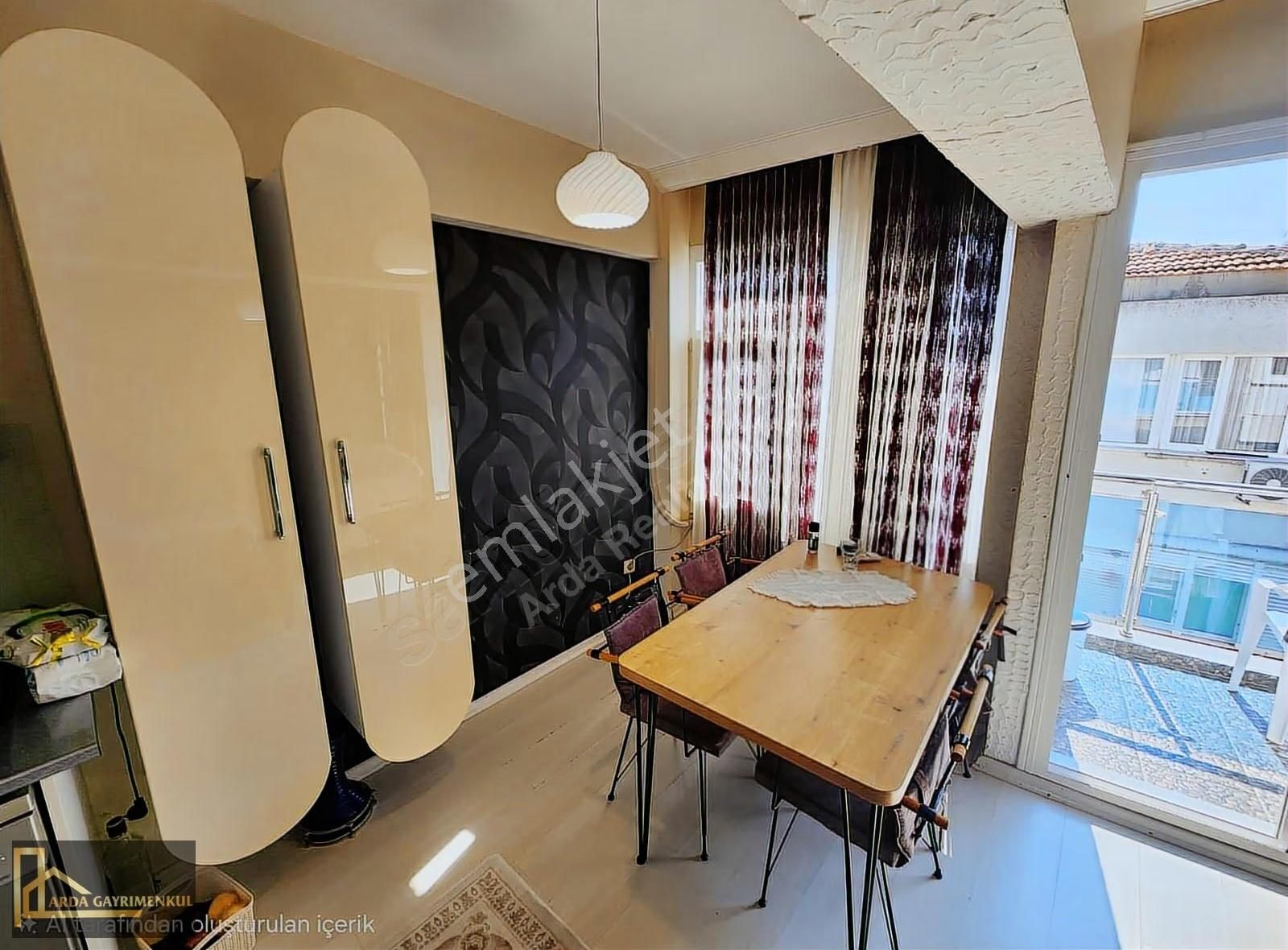 K.yaka Çocuk Yuvası Ve Çarşı Yakını Çift Cephe 2+1 105 M2 - Görsel 21