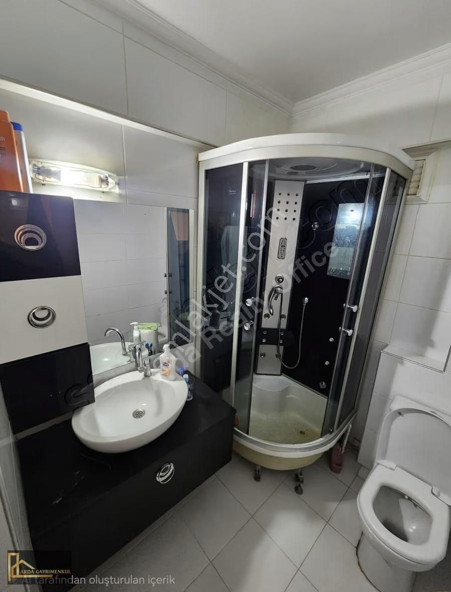 K.yaka Çocuk Yuvası Ve Çarşı Yakını Çift Cephe 2+1 105 M2 - Görsel 17