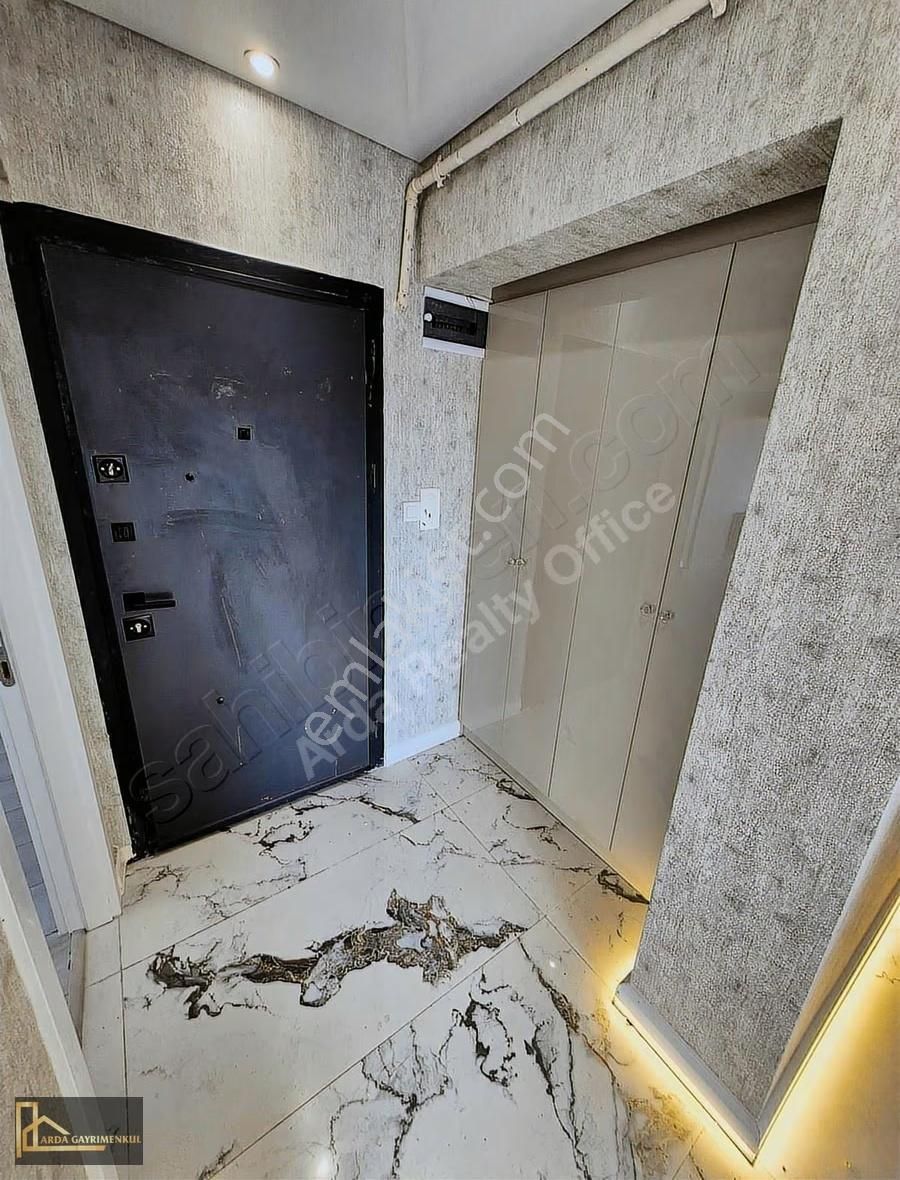 Zübeyde Hanım Mah. Ultura Lüks Site İçi 3+1 140 M2 - Görsel 4