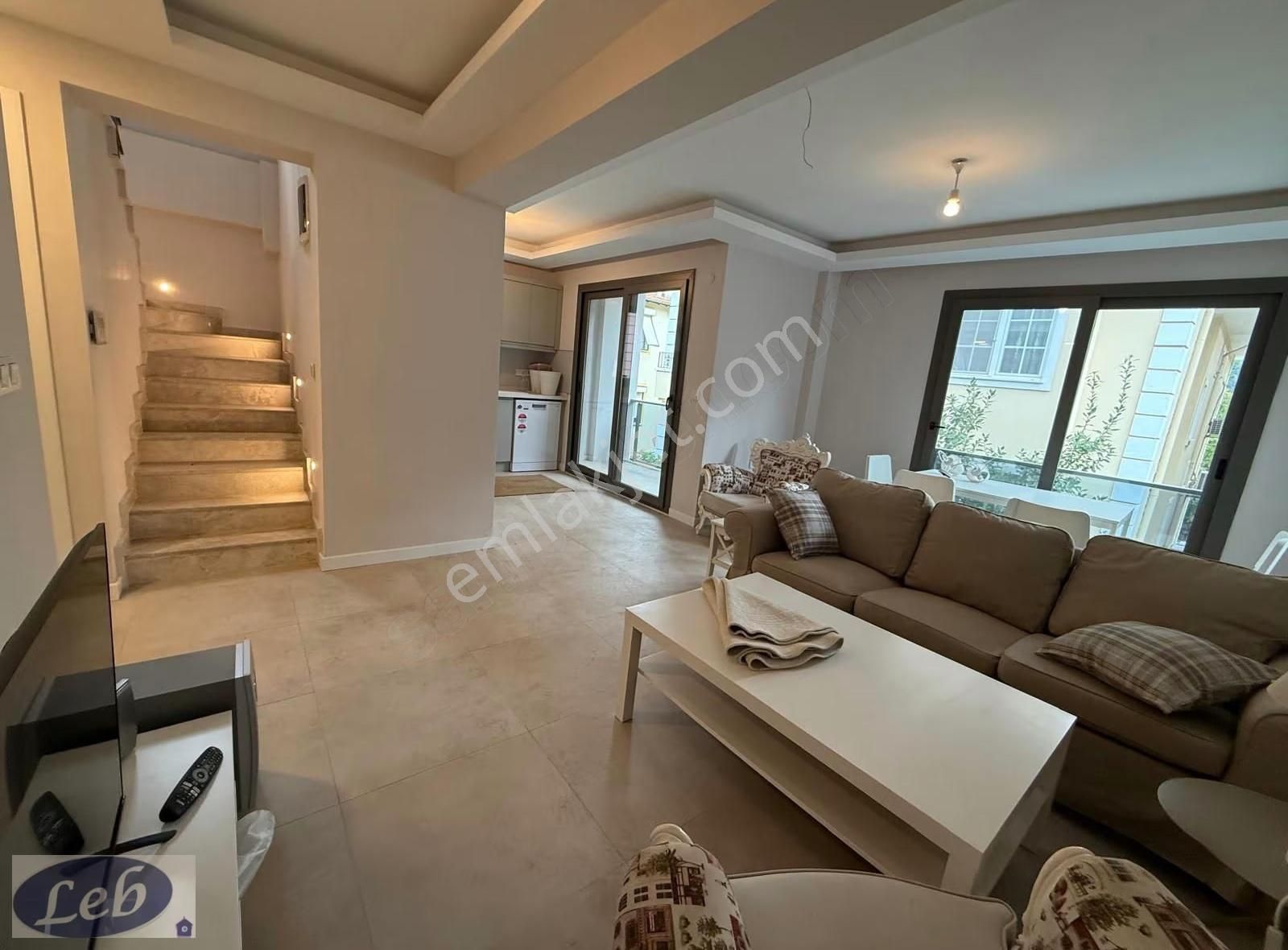 Fethıyede Şehir Merkezinde Sahile 250 M Konumda Satılık Daire - Görsel 12