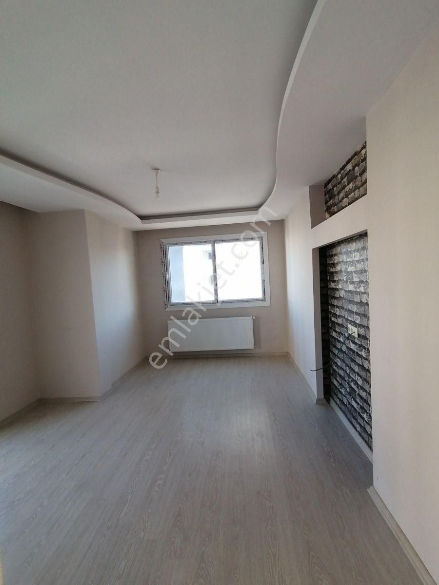 Adana Sarıçam Çarkıparede Hanzade Arkası Hasarsız İskanlı 3 Bloklu Sitede Doğalgazlı E.banyo 3+1 - Görsel 7