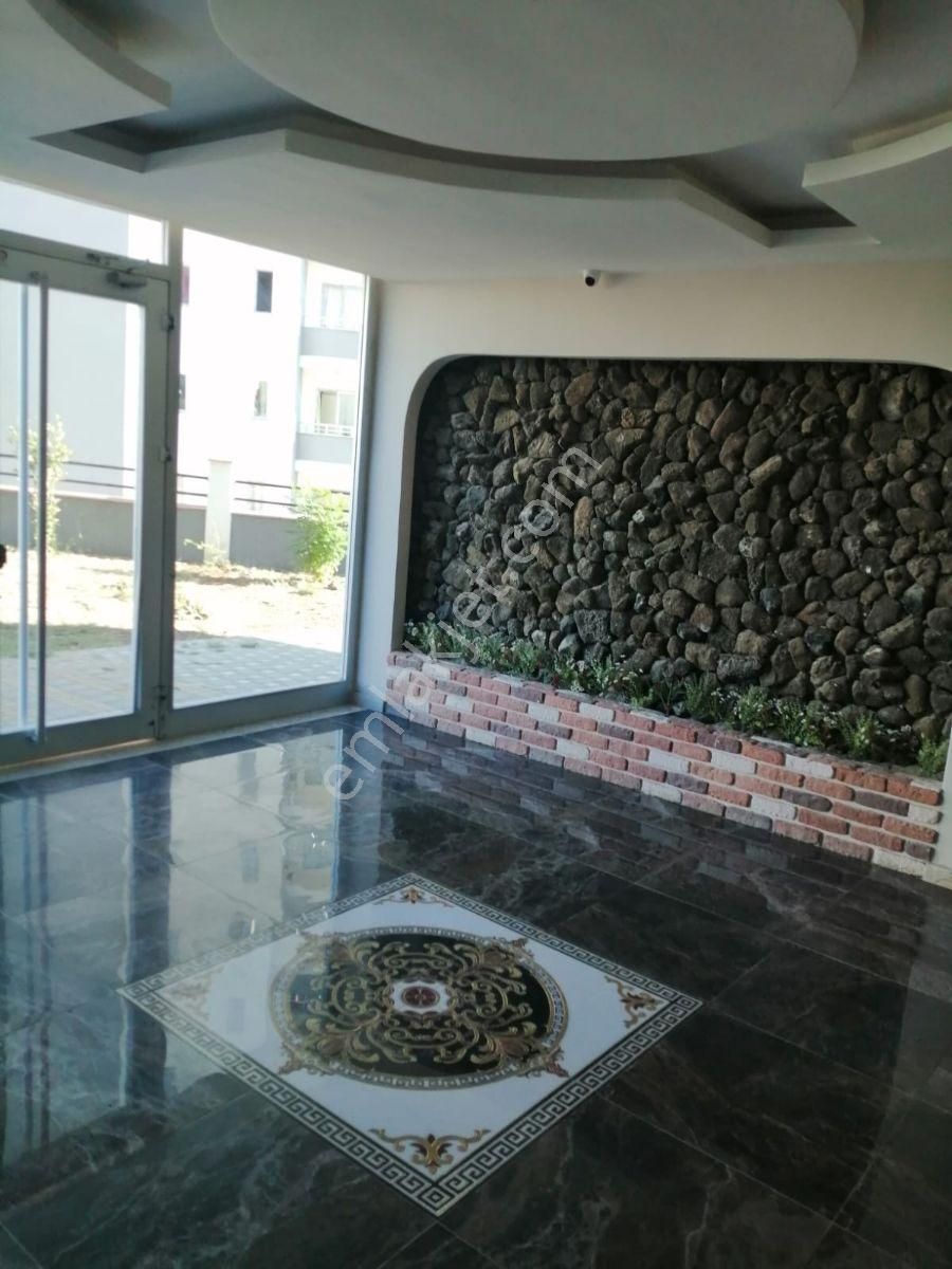 Adana Sarıçam Çarkıparede Hanzade Arkası Hasarsız İskanlı 3 Bloklu Sitede Doğalgazlı E.banyo 3+1 - Görsel 24