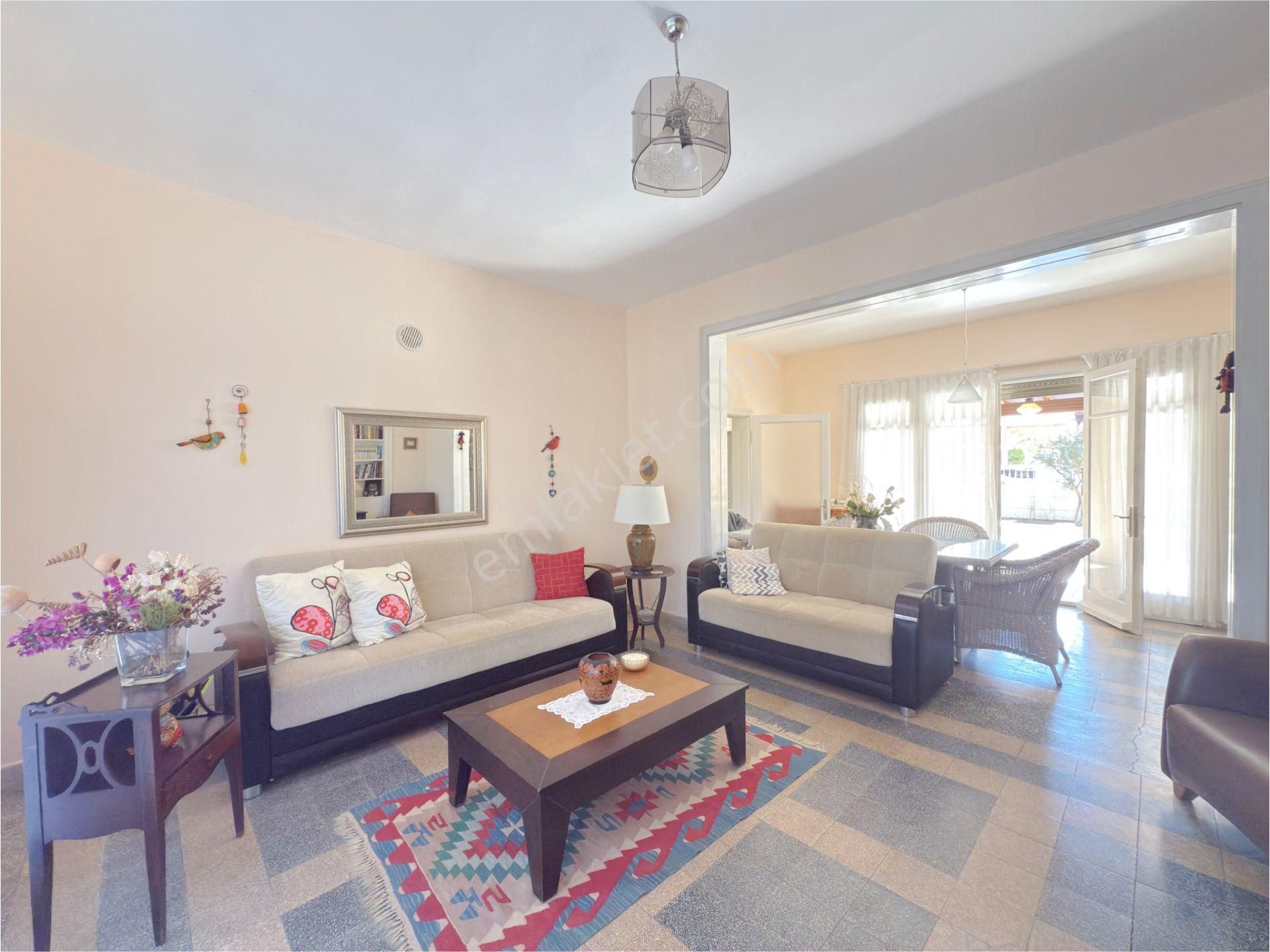 Çeşme Şantiye Pilaj Evlerinde Satılık Villa - Görsel 30