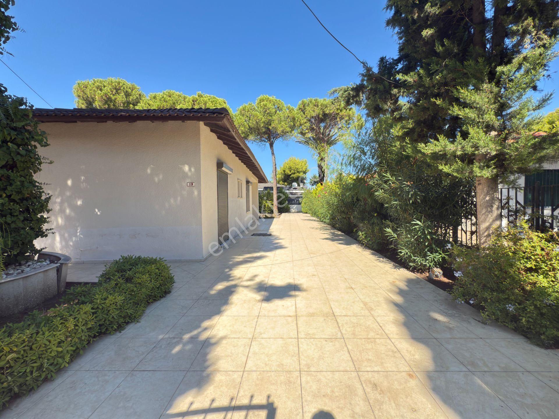 Çeşme Şantiye Pilaj Evlerinde Satılık Villa - Görsel 4