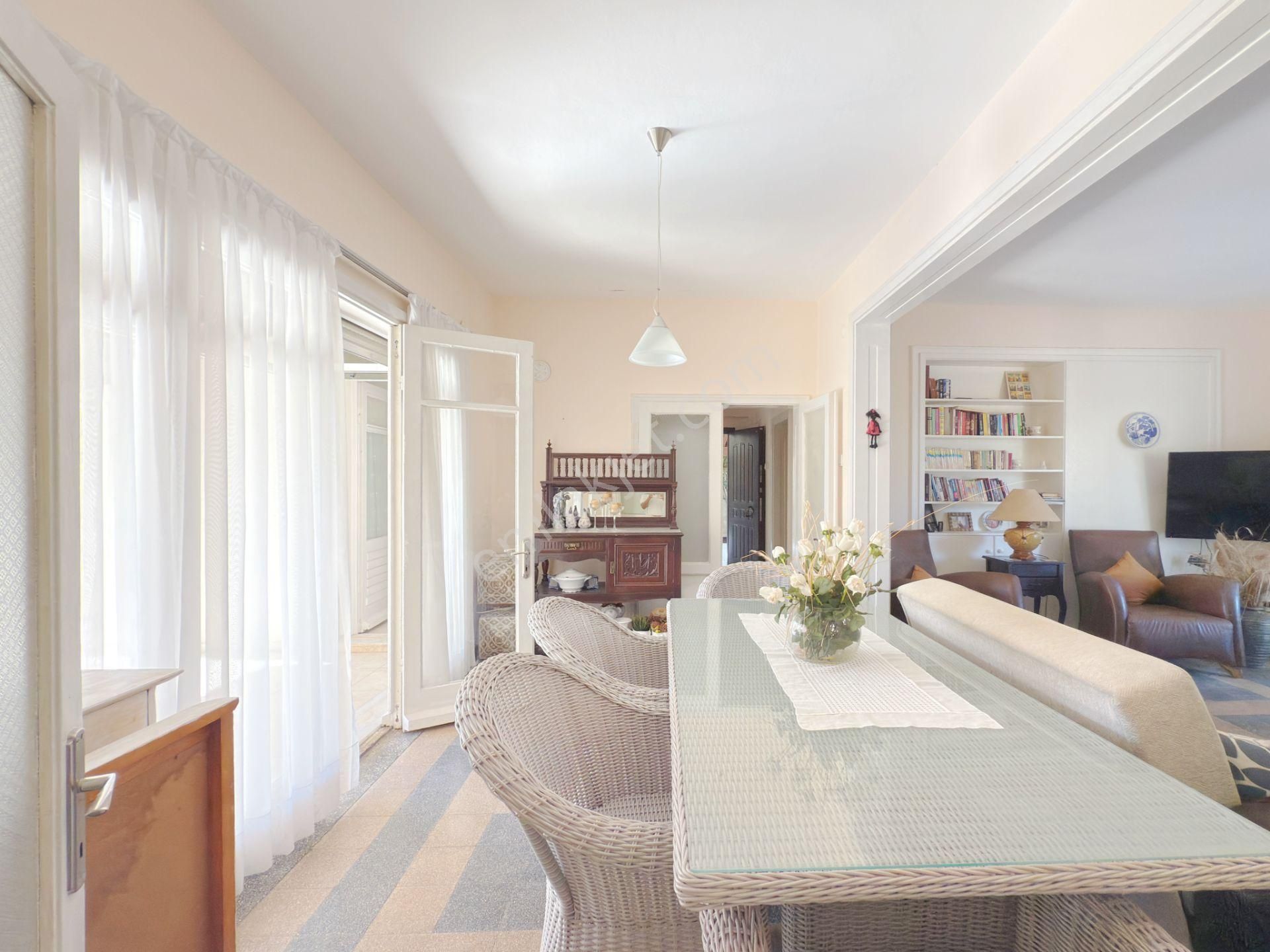 Çeşme Şantiye Pilaj Evlerinde Satılık Villa - Görsel 20