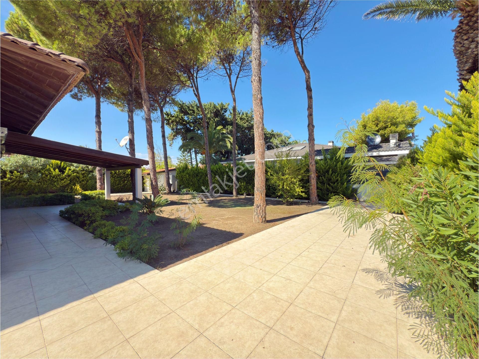 Çeşme Şantiye Pilaj Evlerinde Satılık Villa - Görsel 34