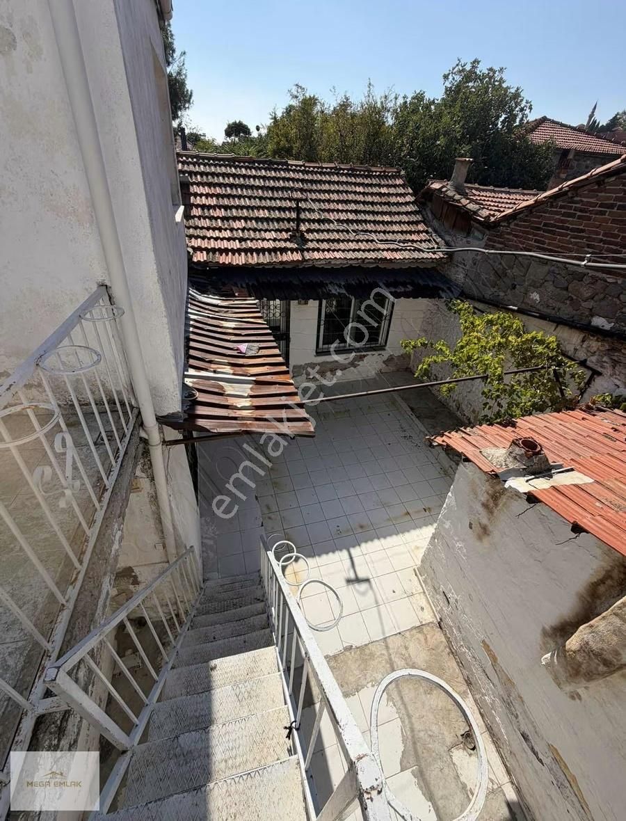 Mega Emlaktan Selçuk Mahallesinde Satılık 2 Katlı Müstakil Ev - Görsel 5