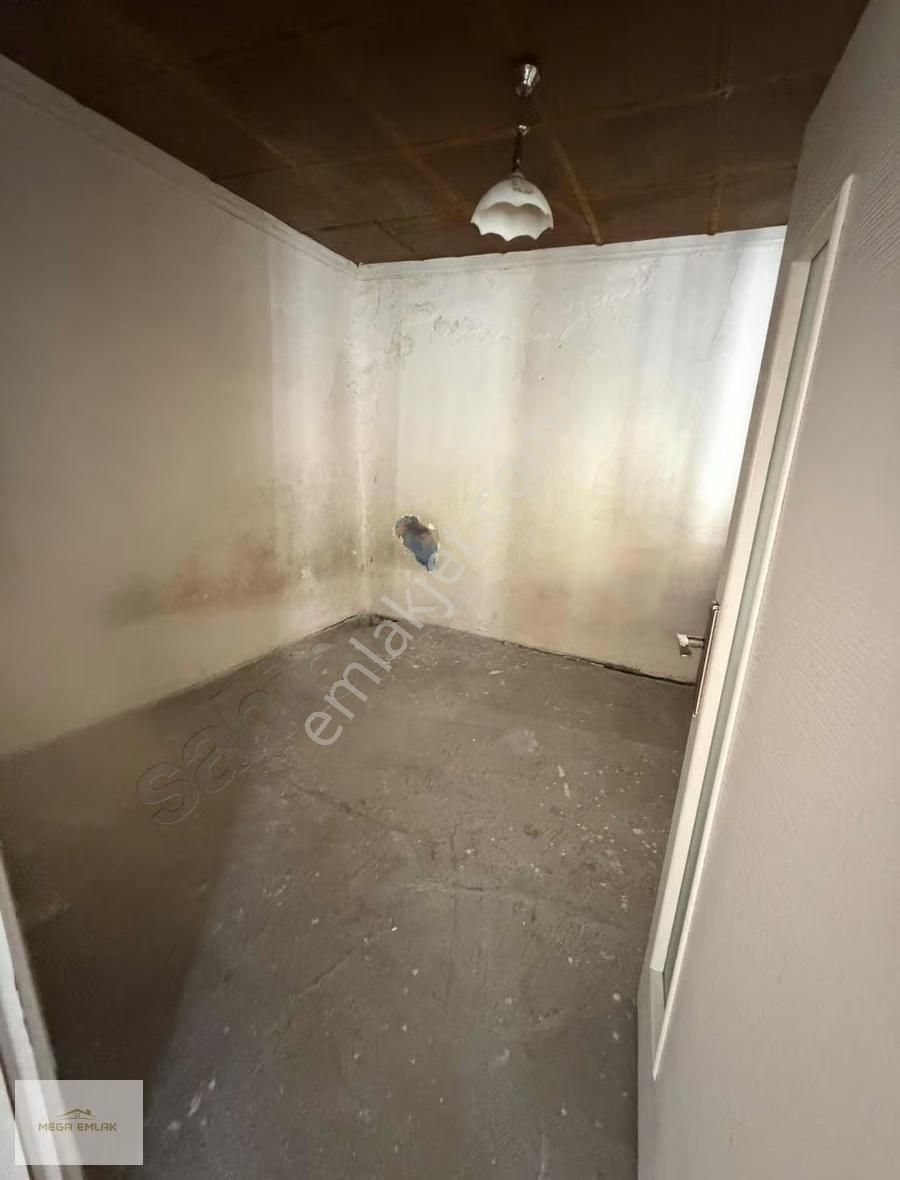 Mega Emlaktan Selçuk Mahallesinde Satılık 2 Katlı Müstakil Ev - Görsel 8