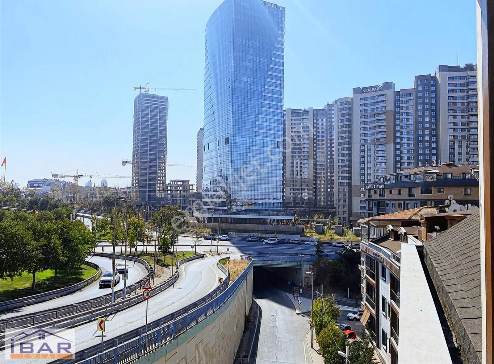 Küçükyalı Metroya Yakın 2010 Yapımı 2+1 Teraslı Dublex - Görsel 14