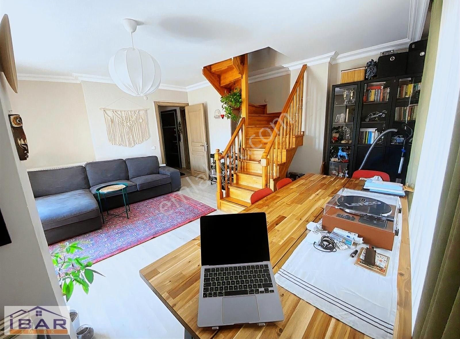 Küçükyalı Metroya Yakın 2010 Yapımı 2+1 Teraslı Dublex - Görsel 23