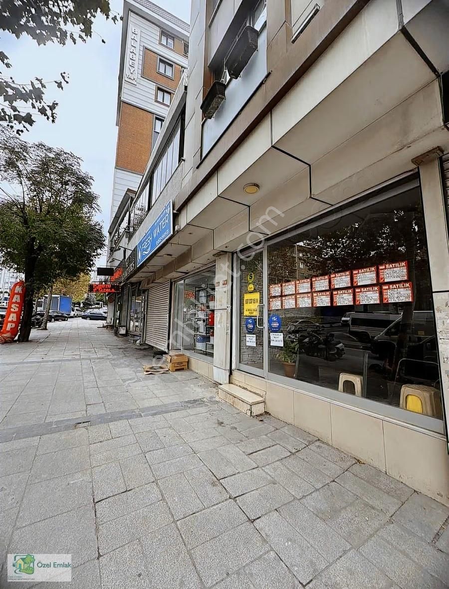 Özel Emlak'tan Cadde Üzeri Satılık Dükkan - Görsel 3