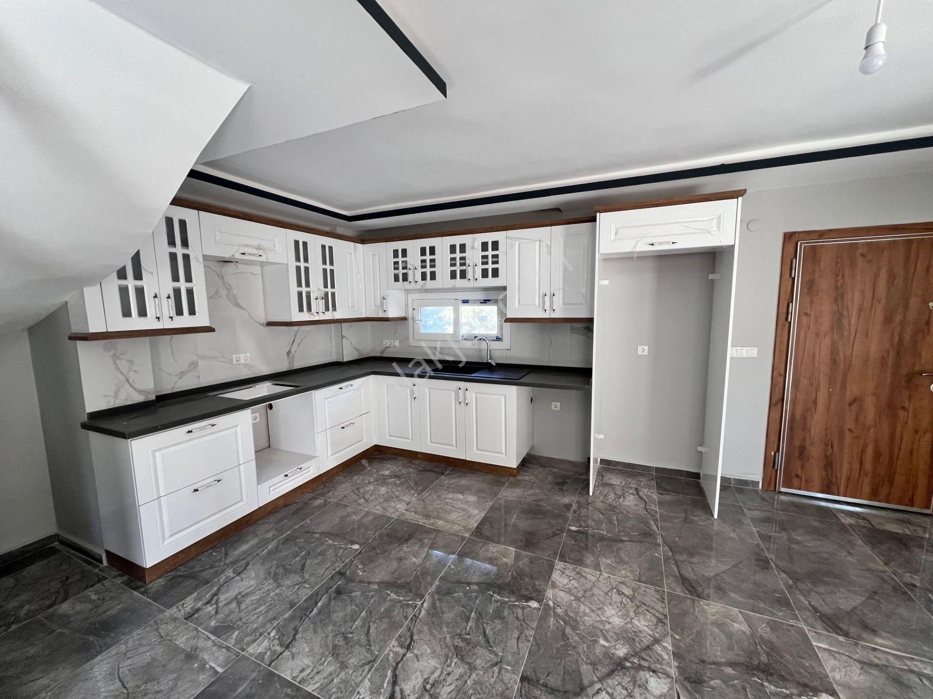 Seferihisar Akarca – Elmastaş Mevkiinde Tam Müstakil 4+1 Deniz Manzaralı Villa - Görsel 22