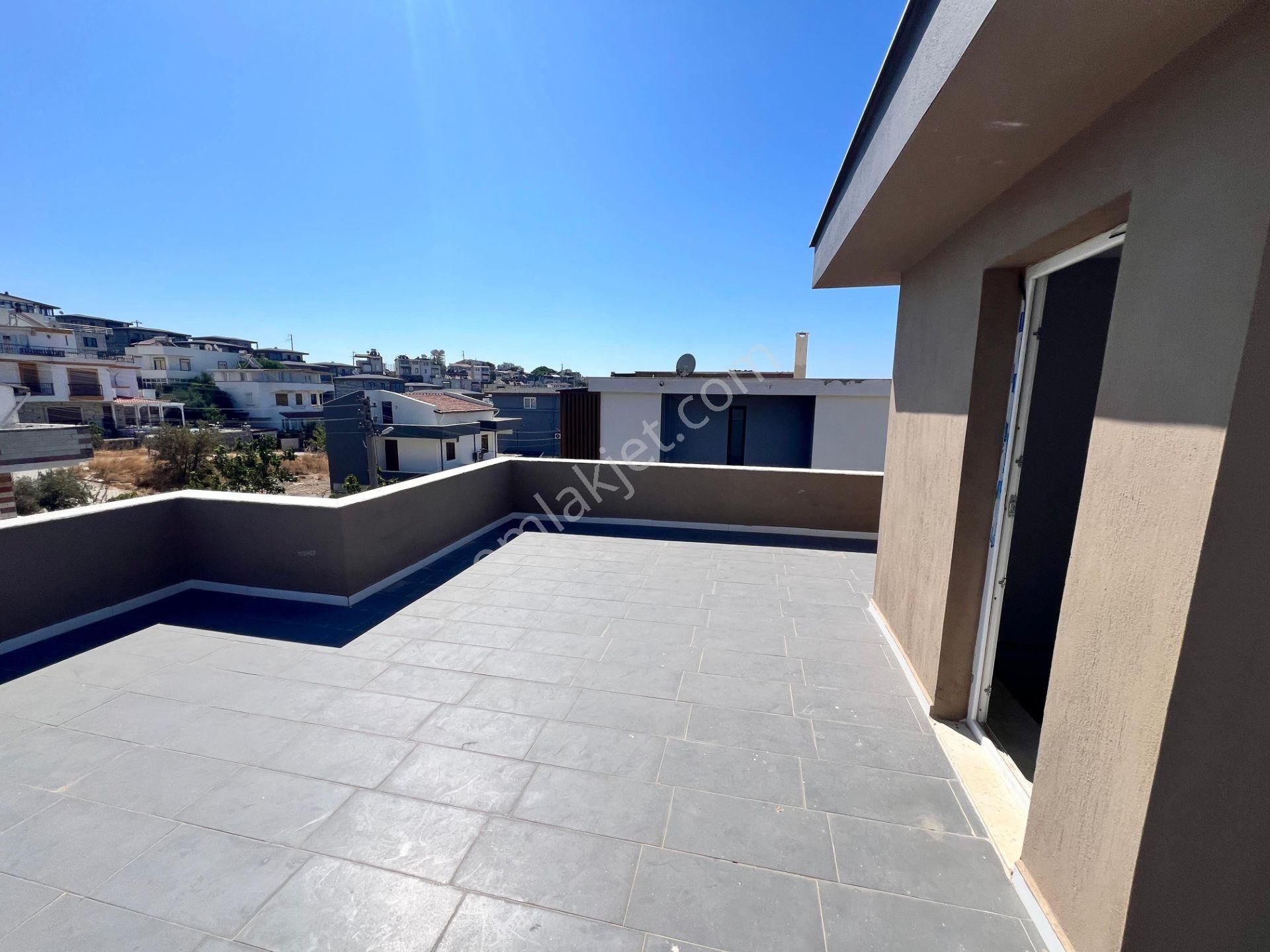 Seferihisar Akarca – Elmastaş Mevkiinde Tam Müstakil 4+1 Deniz Manzaralı Villa