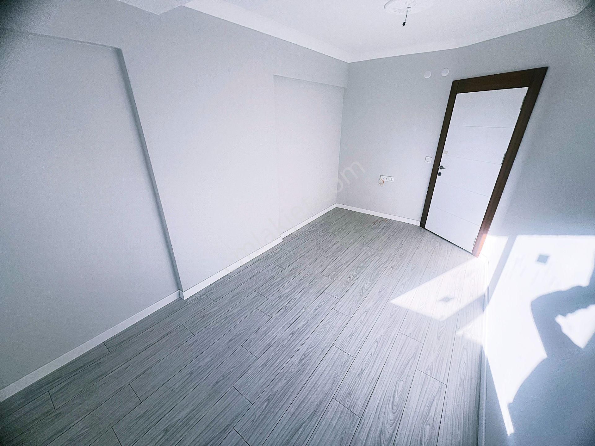 Cihandan Karşıyaka Şehit Hakan Parlak Cad Yakını 2+1 Sıfır Daire - Görsel 16