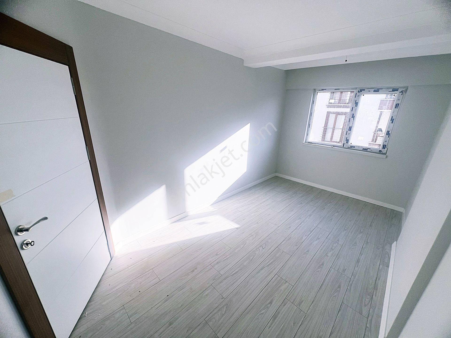 Cihandan Karşıyaka Şehit Hakan Parlak Cad Yakını 2+1 Sıfır Daire - Görsel 13