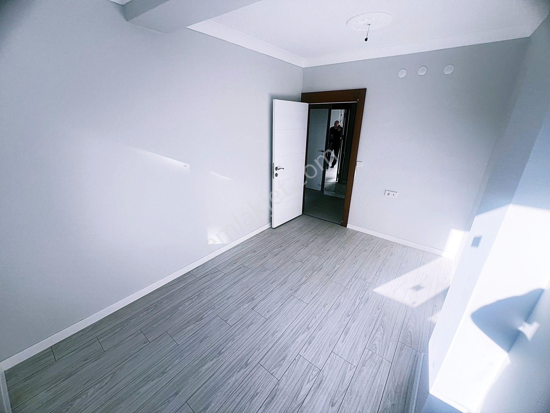 Cihandan Karşıyaka Şehit Hakan Parlak Cad Yakını 2+1 Sıfır Daire - Görsel 11