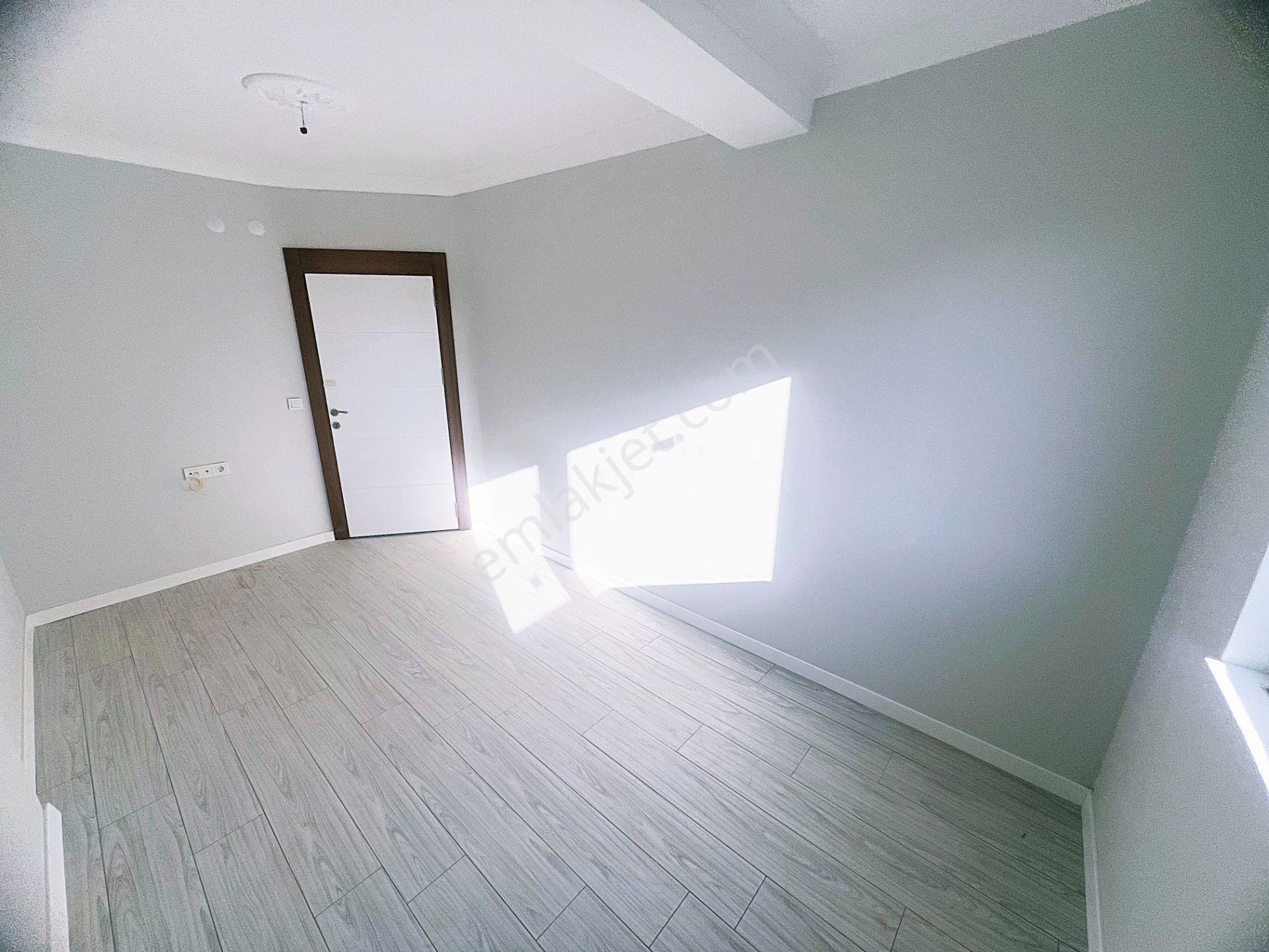 Cihandan Karşıyaka Şehit Hakan Parlak Cad Yakını 2+1 Sıfır Daire - Görsel 18