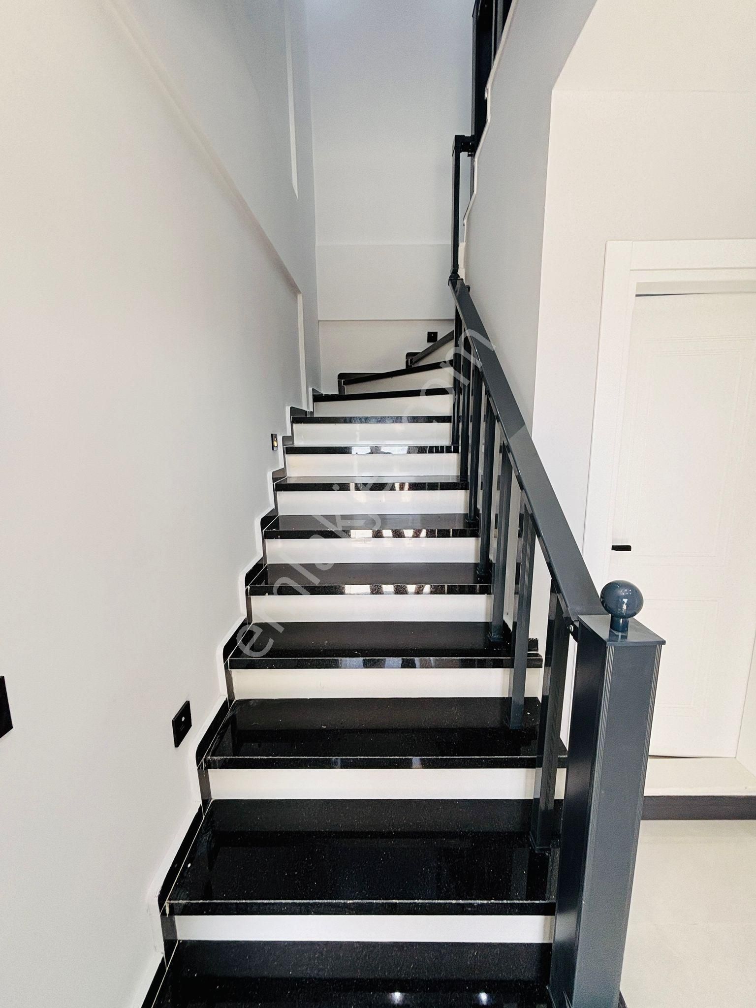 Didim Hisar Mahallesi'nde Satılık Lüks Villalar - Görsel 19