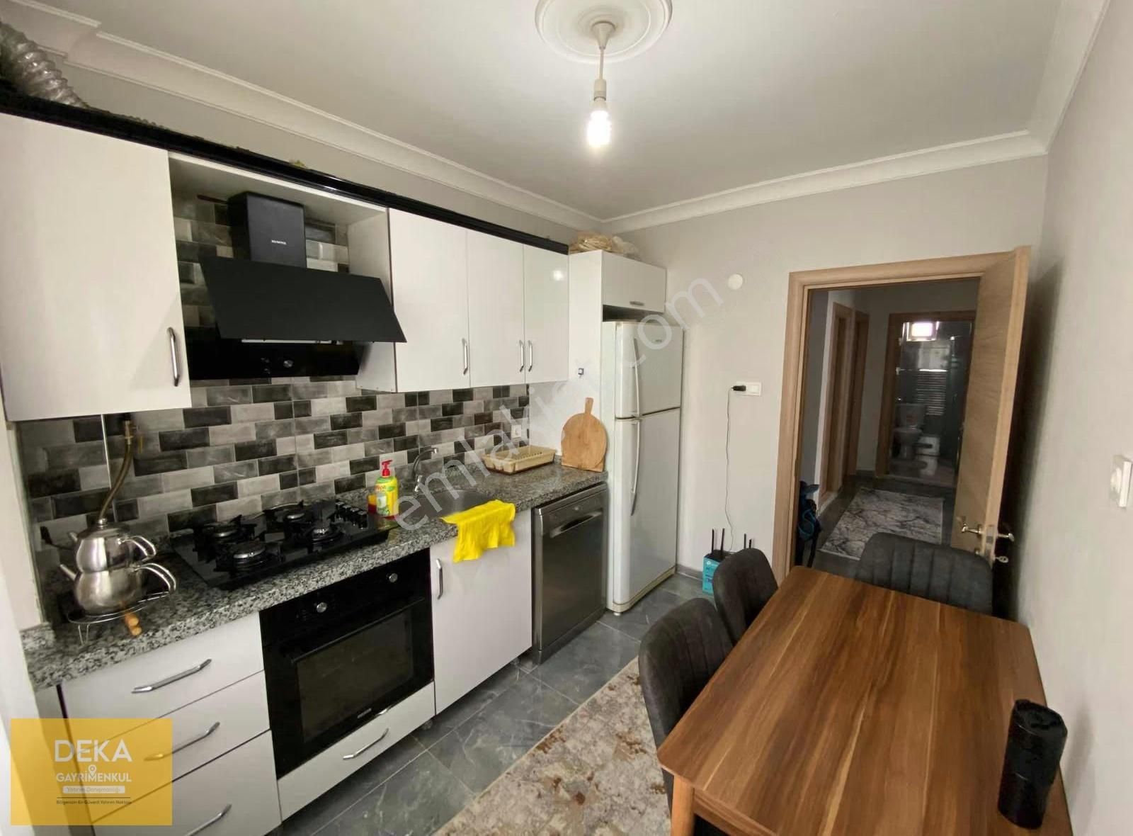 Deka Gayrimenkul'den Kurupelit Tramvay Altı Satılık Eşyalı 2+1 - Görsel 4