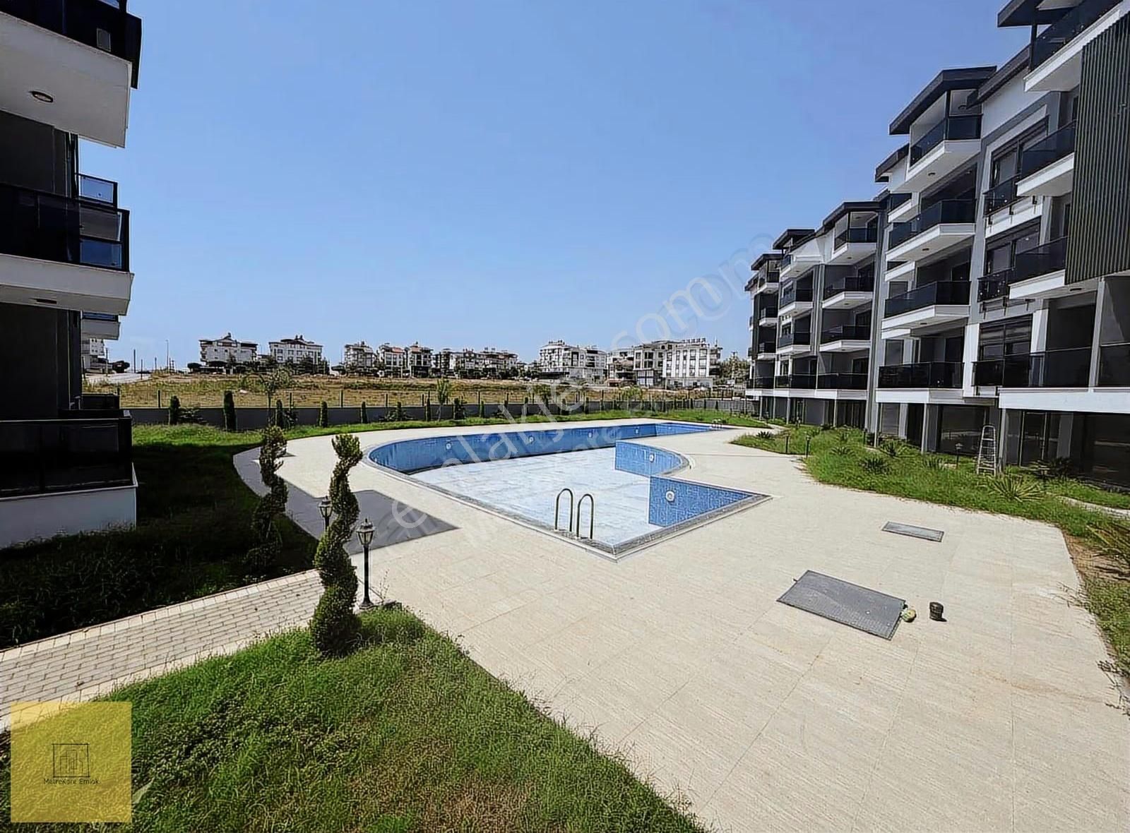 Metrekare Emlak'tan Ilıca'da Site İçinde 2+1 Daire Fırsatı - Görsel 17