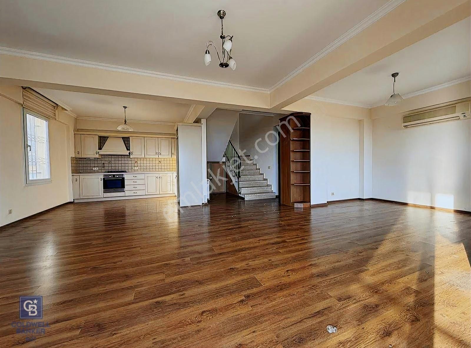 Bodrum Yokuşbaşı Havuzlu Sitede 3+1 Manzaralı Dubleks - Görsel 4