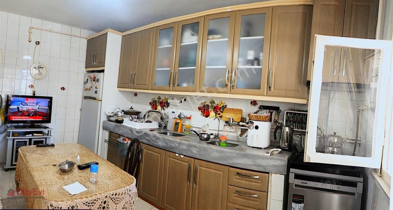 Bağcılar Çınar Mah.3+1 Büyük Ferah Daire - Görsel 13